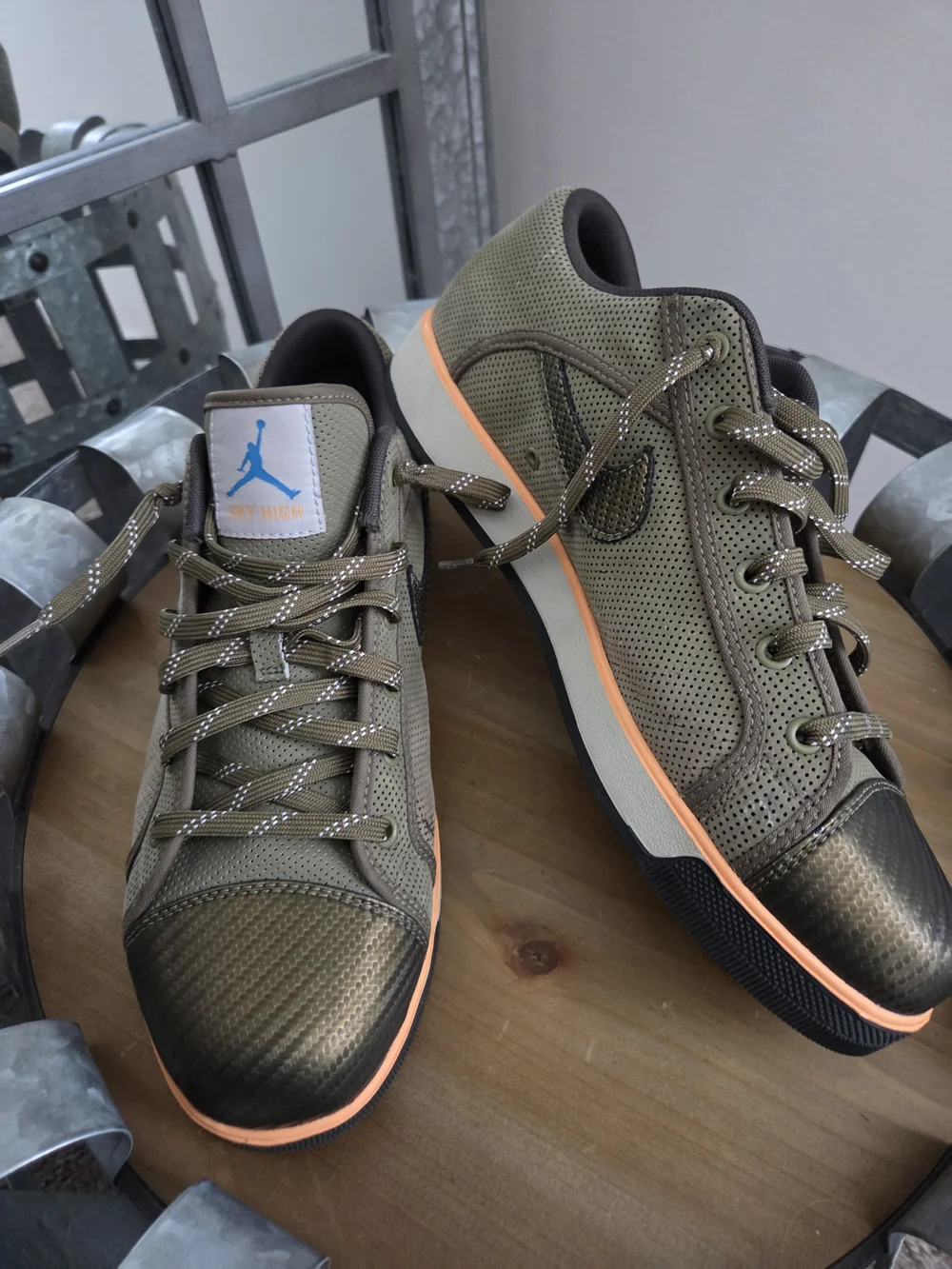 Men’s Jordan Sky High Retro Low